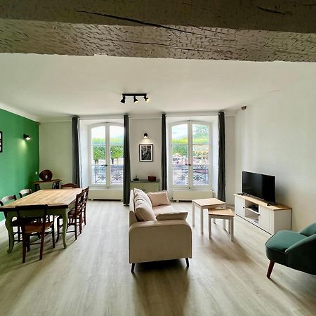 La Place Du Chateau - Vue Exceptionnelle Sur Le Chateau De بلْوا المظهر الخارجي الصورة